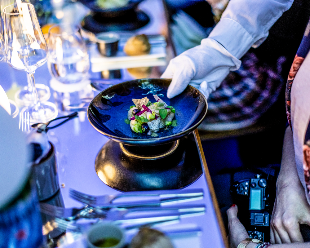 THE 5 – 360 Dining Experience